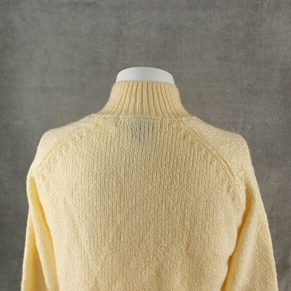 NWT KAREN SCOTT Fall Textured Sweater Petite SMALL Pearl Button Buttercream - Picture 7 of 10